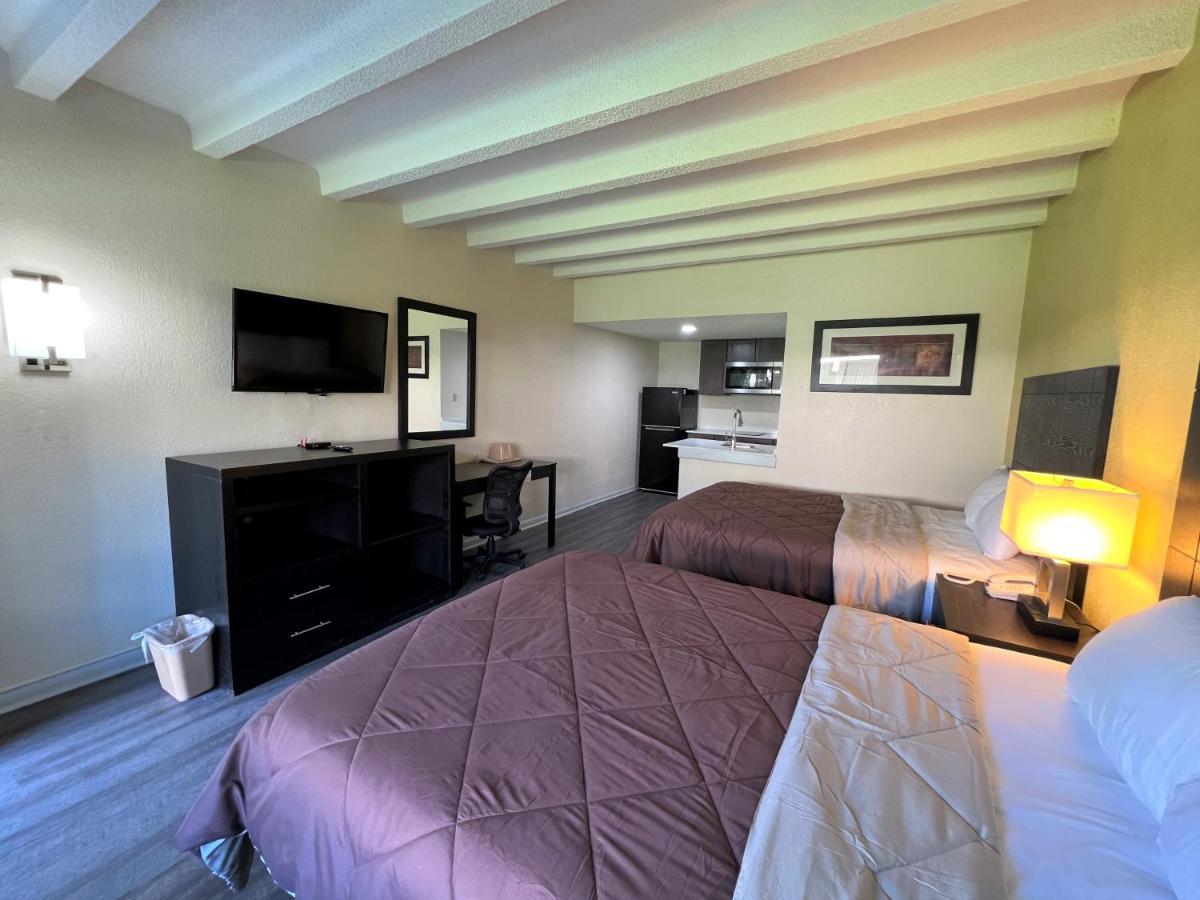 James River Inn & Suites Newport News Extérieur photo