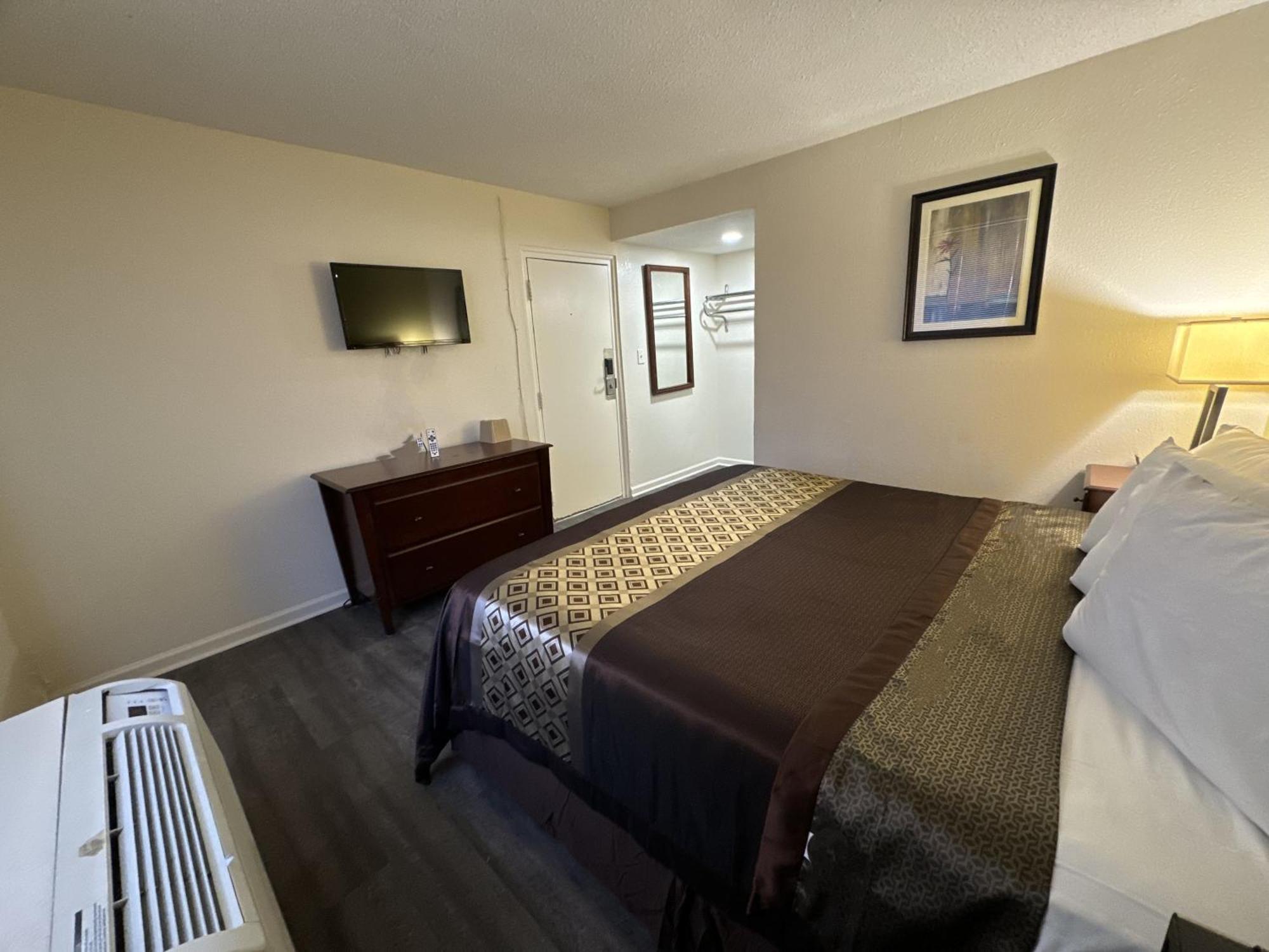 James River Inn & Suites Newport News Extérieur photo