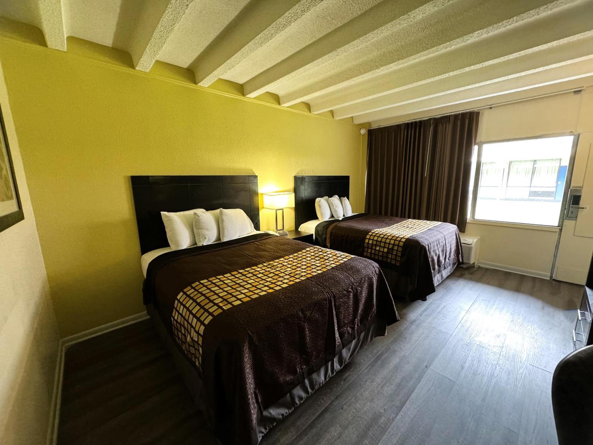 James River Inn & Suites Newport News Extérieur photo